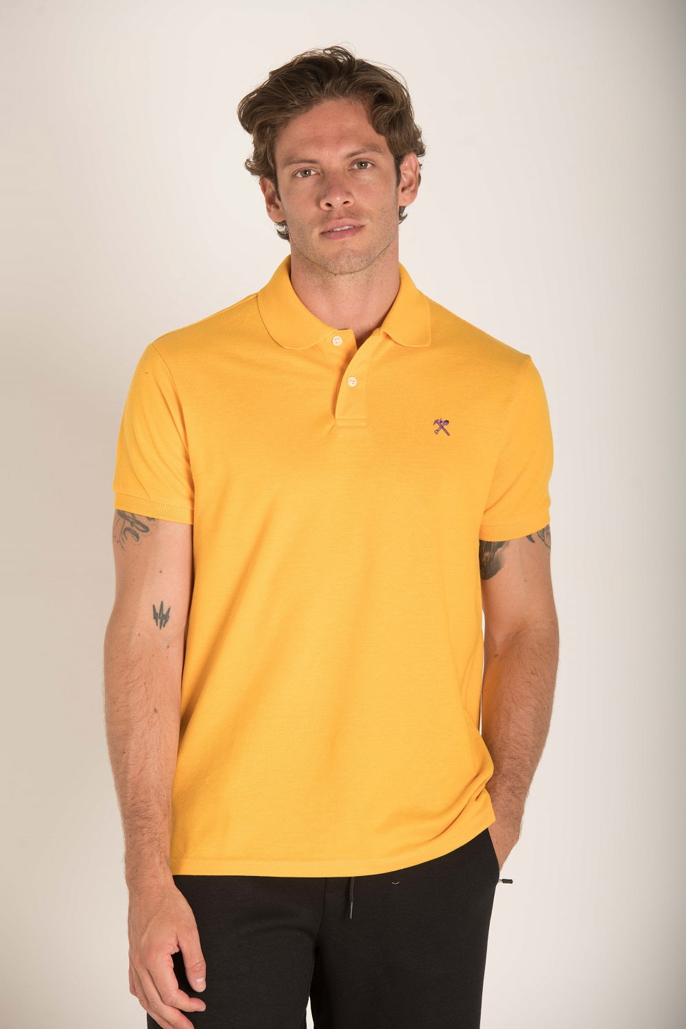 BASIC POLO WITH CONTRAST LOGO S23M162