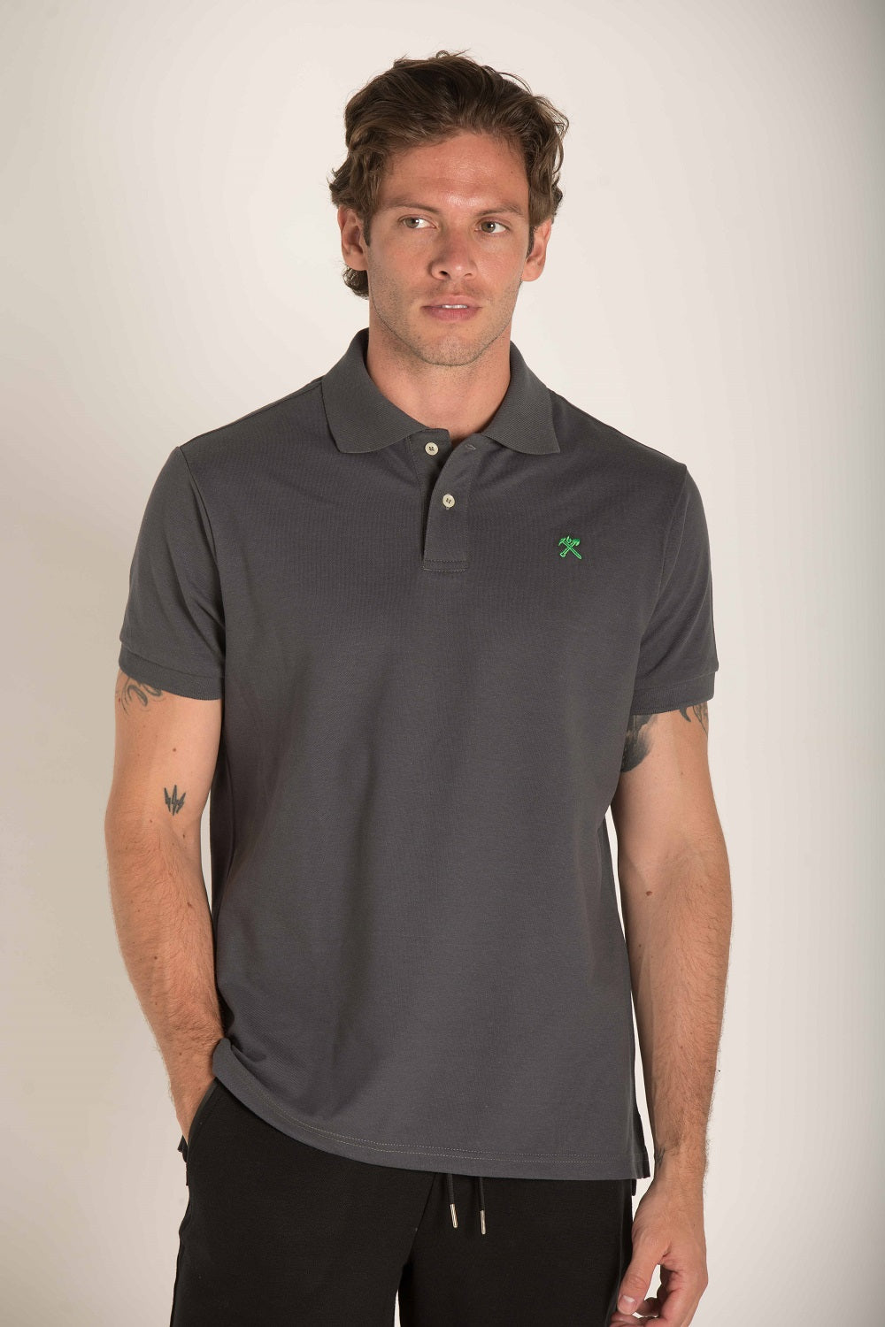 BASIC POLO WITH CONTRAST LOGO S23M162