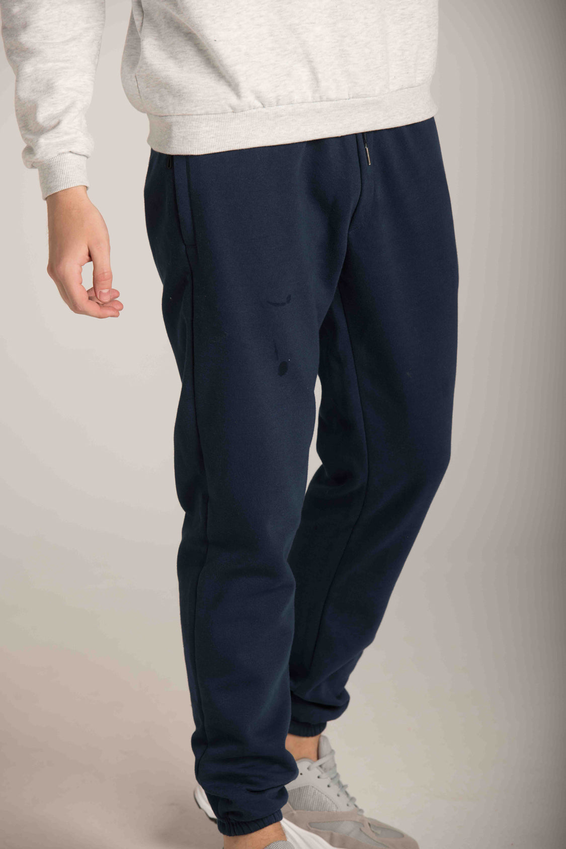 ELASTIC WAIST PLAIN SWEATPANT W23M132