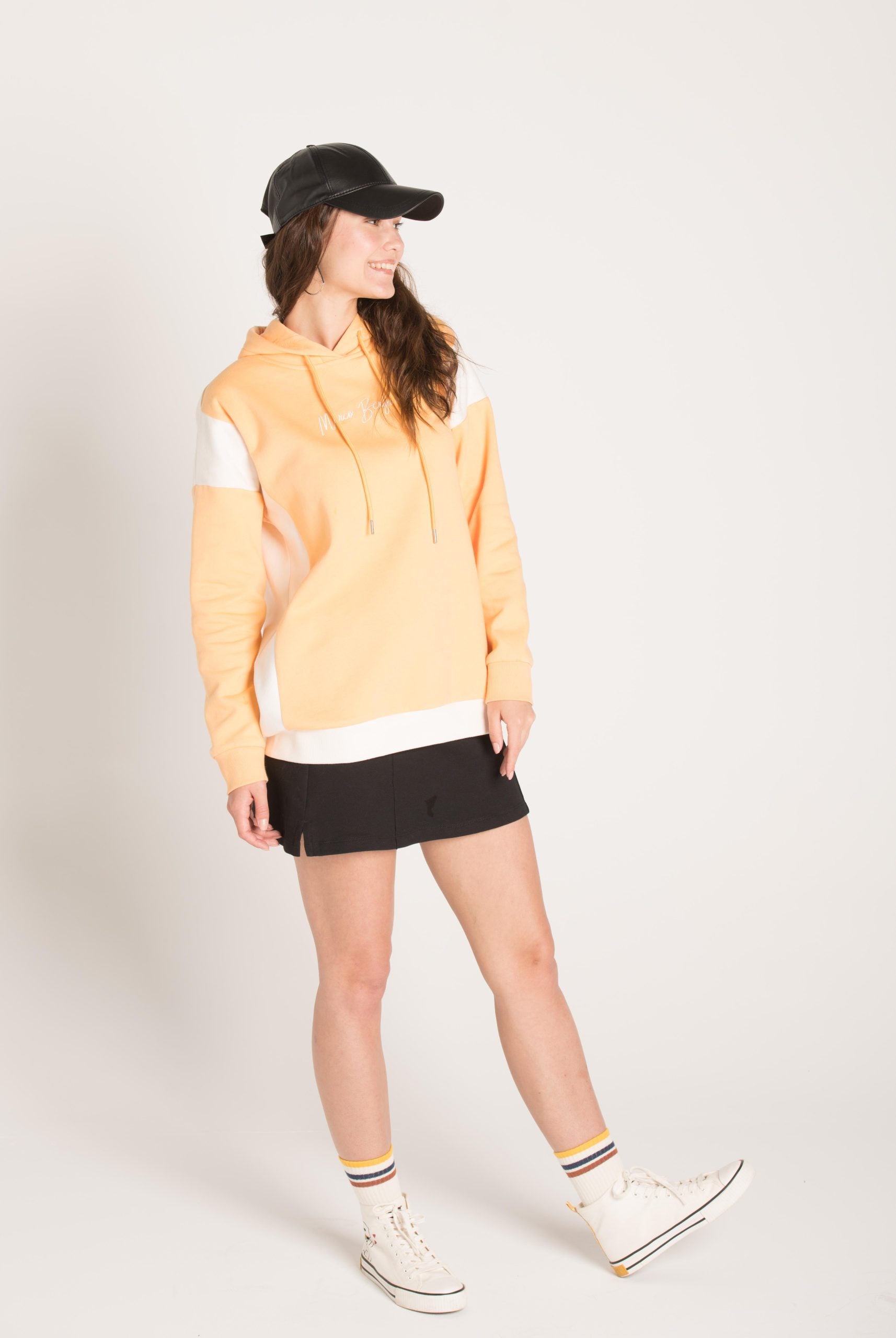 MULTICOLOR EMBROIDERED HOODIE W23W601