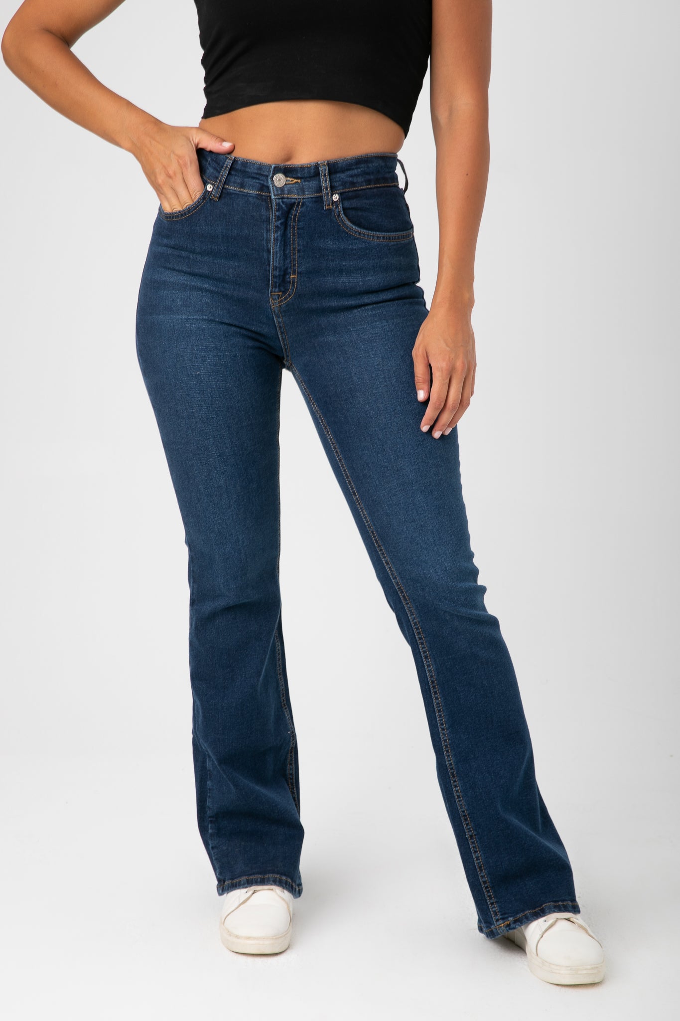 WOMEN JEANS FLARE