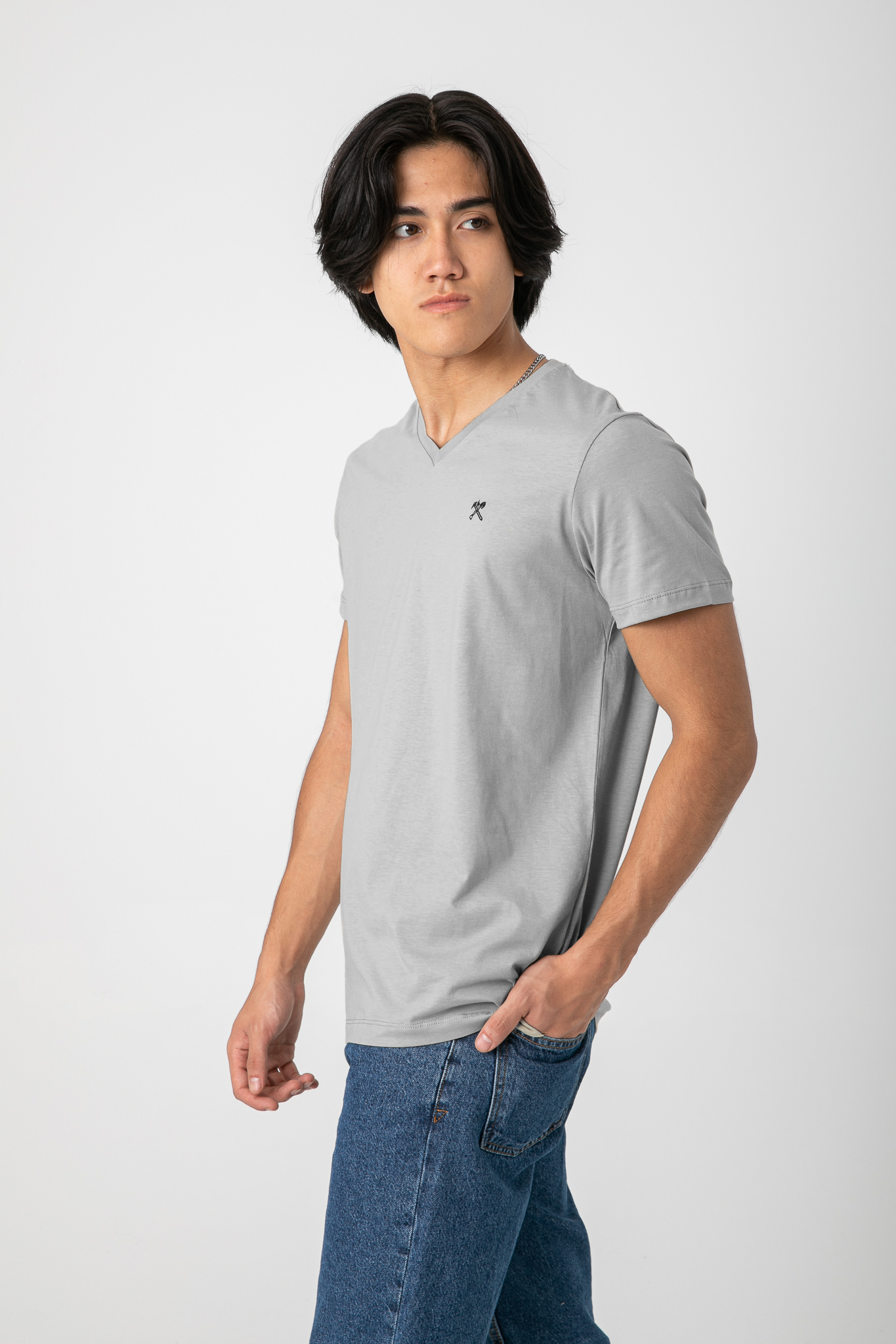 V.NECK T-SHIRT WITH LOGO S22M412