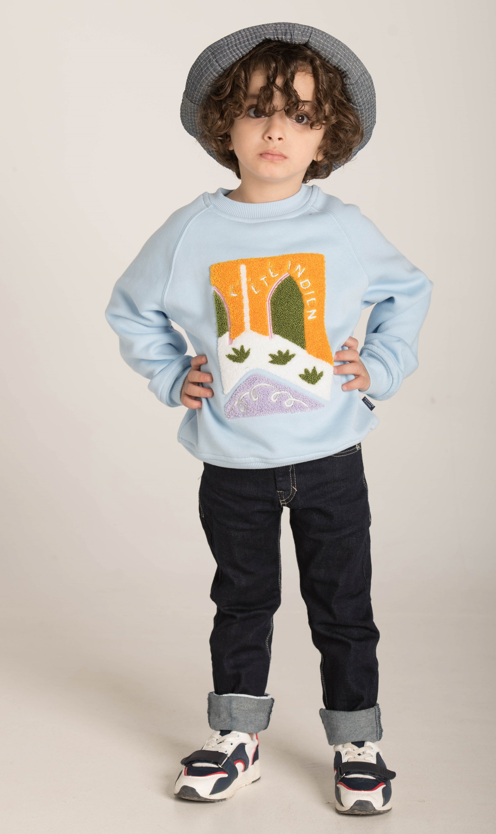 Embroiderd Front Patch sweatshirt W23BSW866