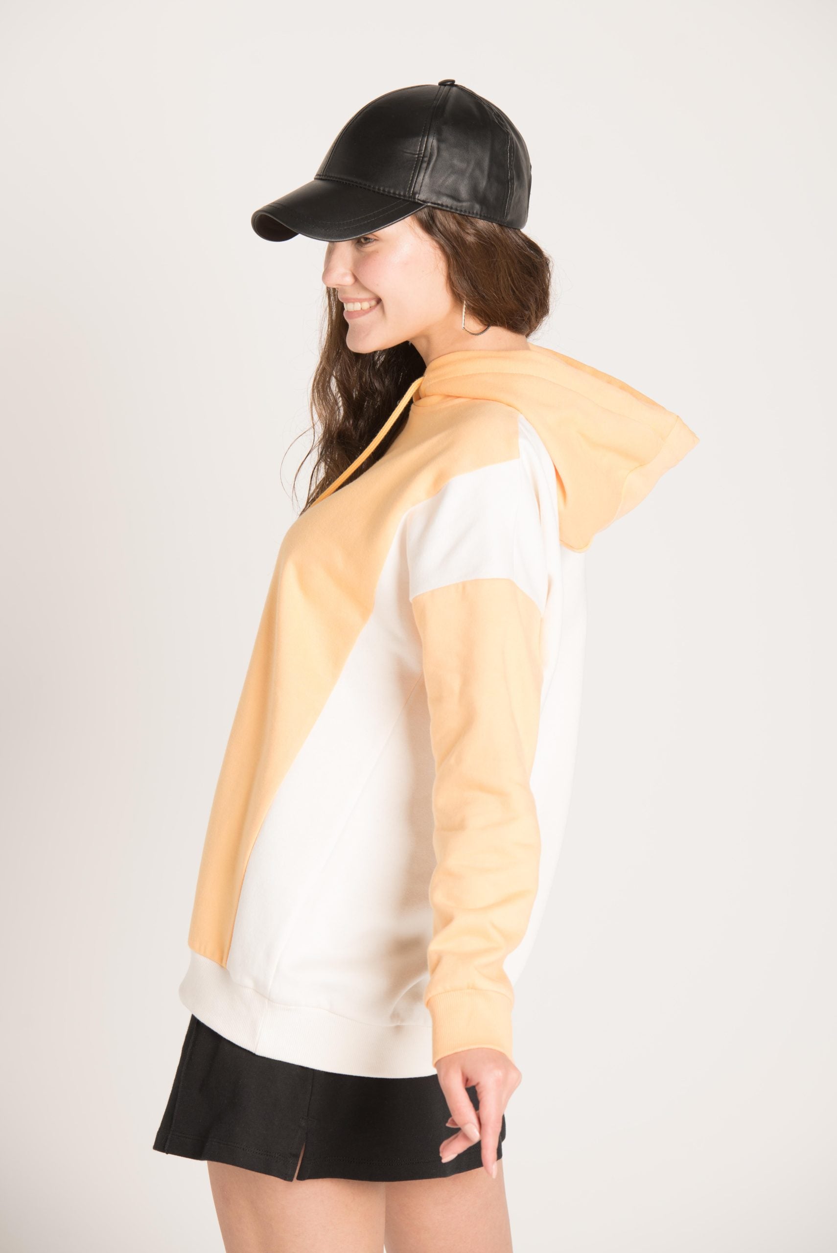 MULTICOLOR EMBROIDERED HOODIE W23W601