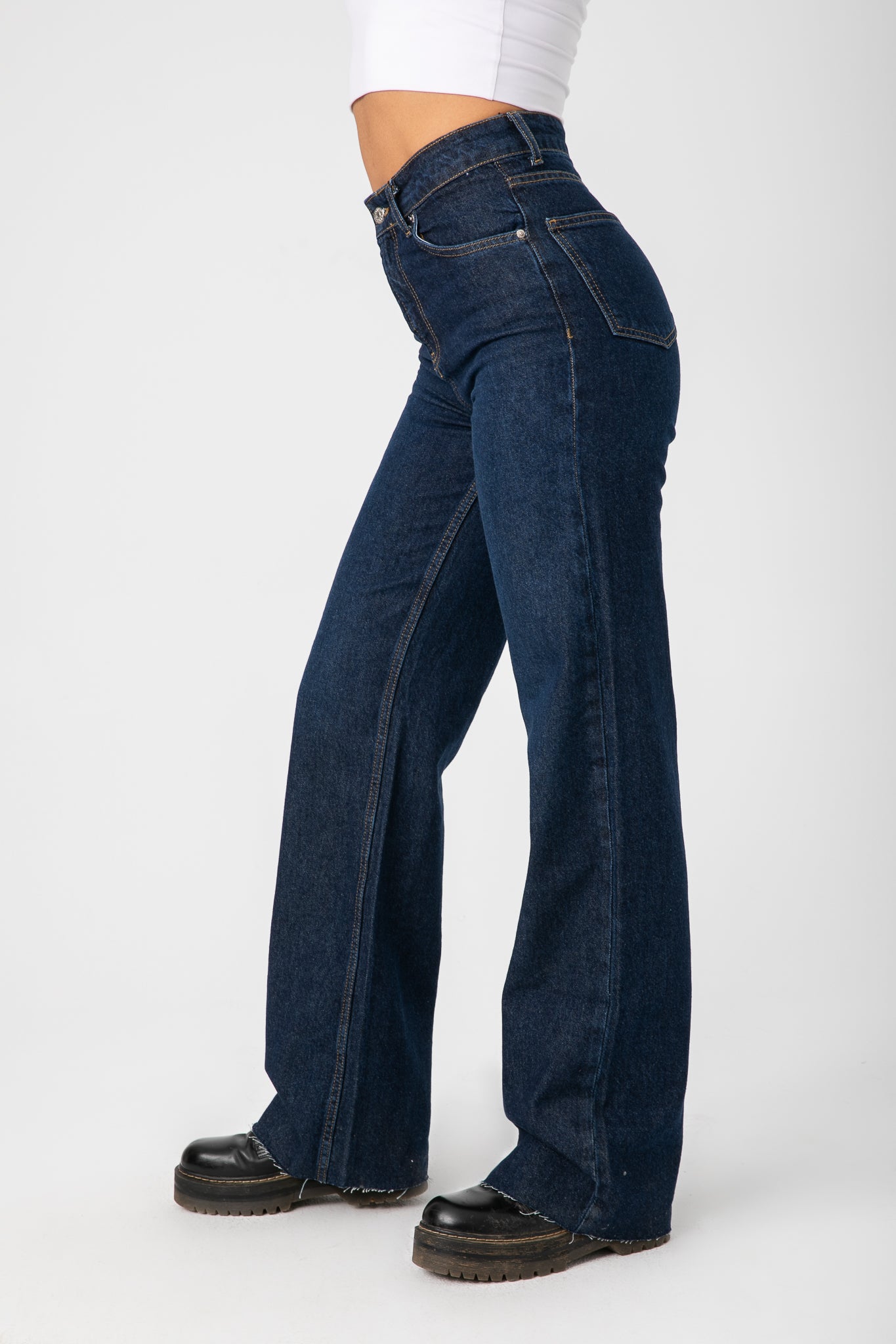 WOMEN JEANS WIDE LEG