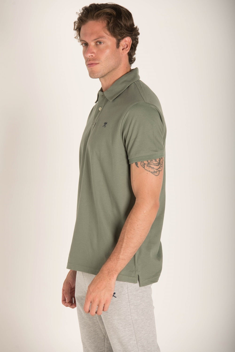 BASIC POLO WITH CONTRAST LOGO S23M162