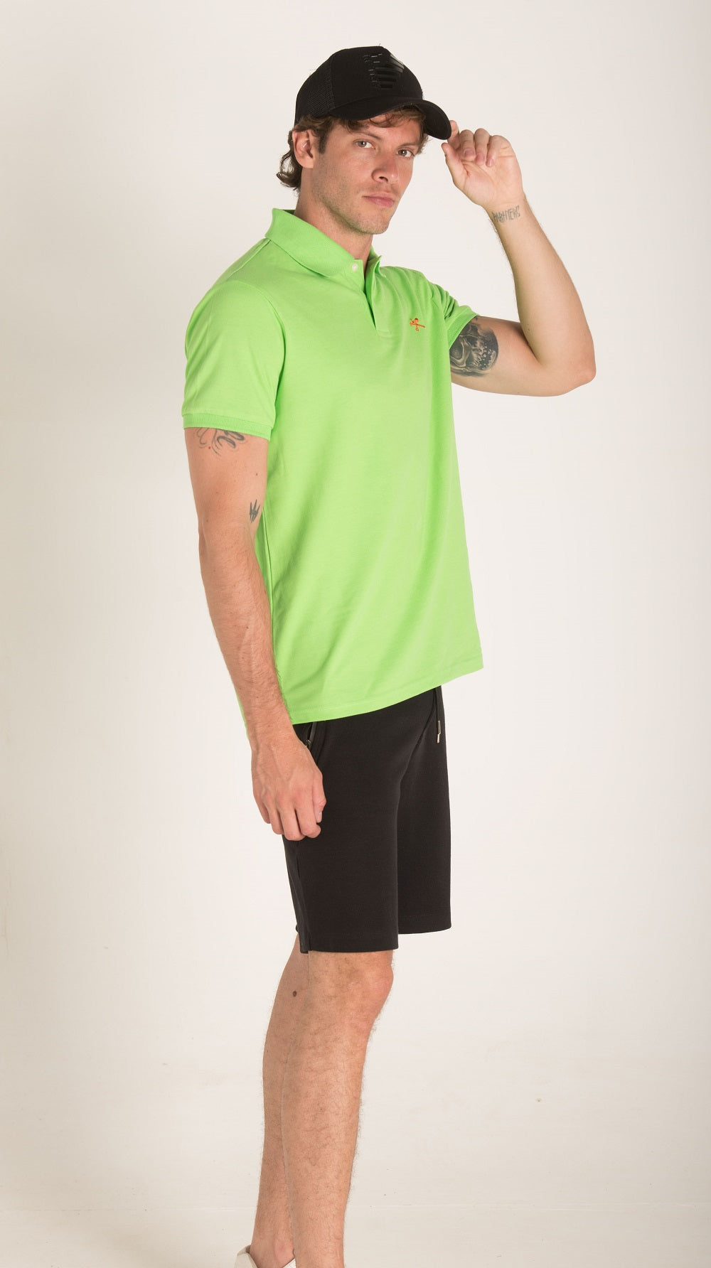 BASIC POLO WITH CONTRAST LOGO S23M162