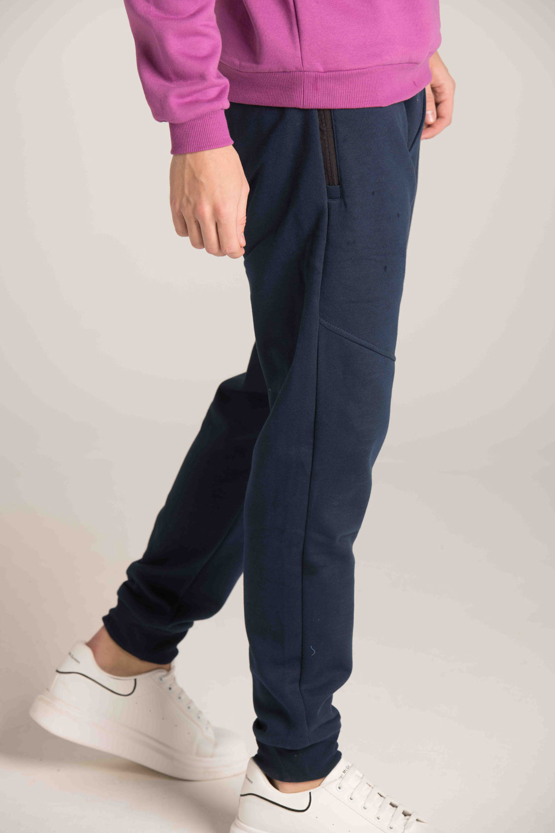 ELASTIC WAIST PLAIN SWEATPANTS W23M128