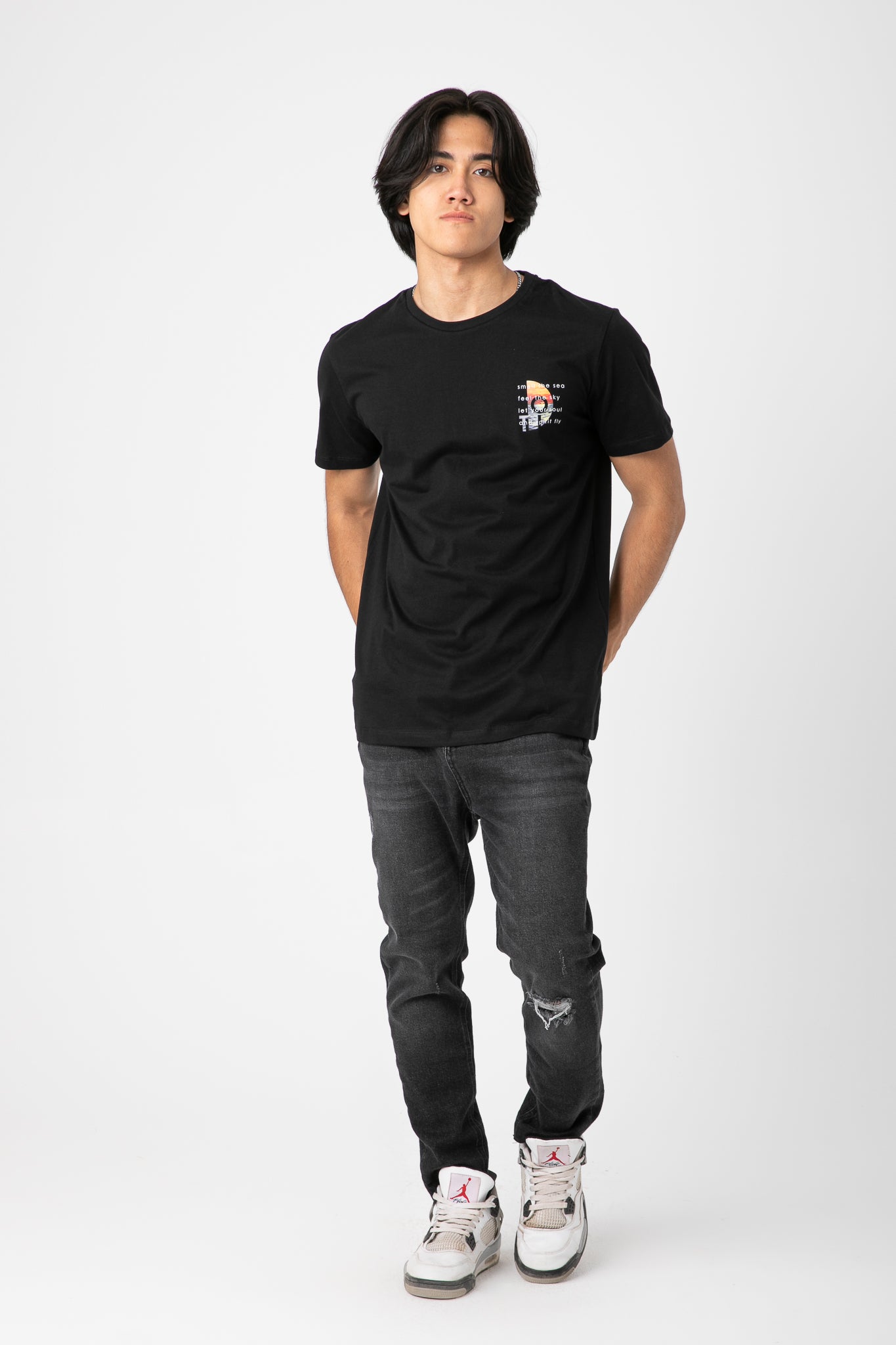 T-SHIRT BLACK BACK GRAPHIC S24M423