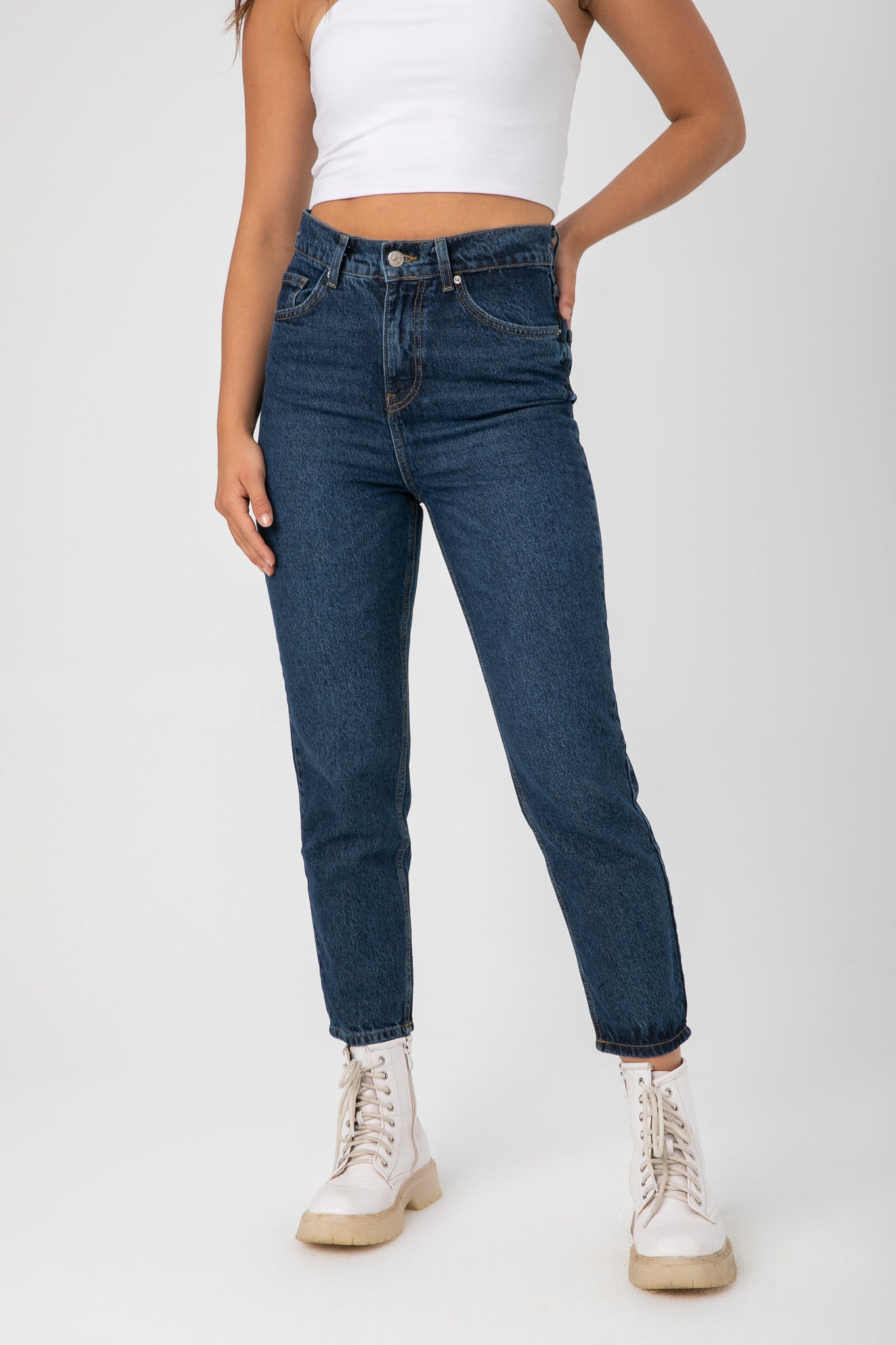 WOMEN JEANS MOM FIT