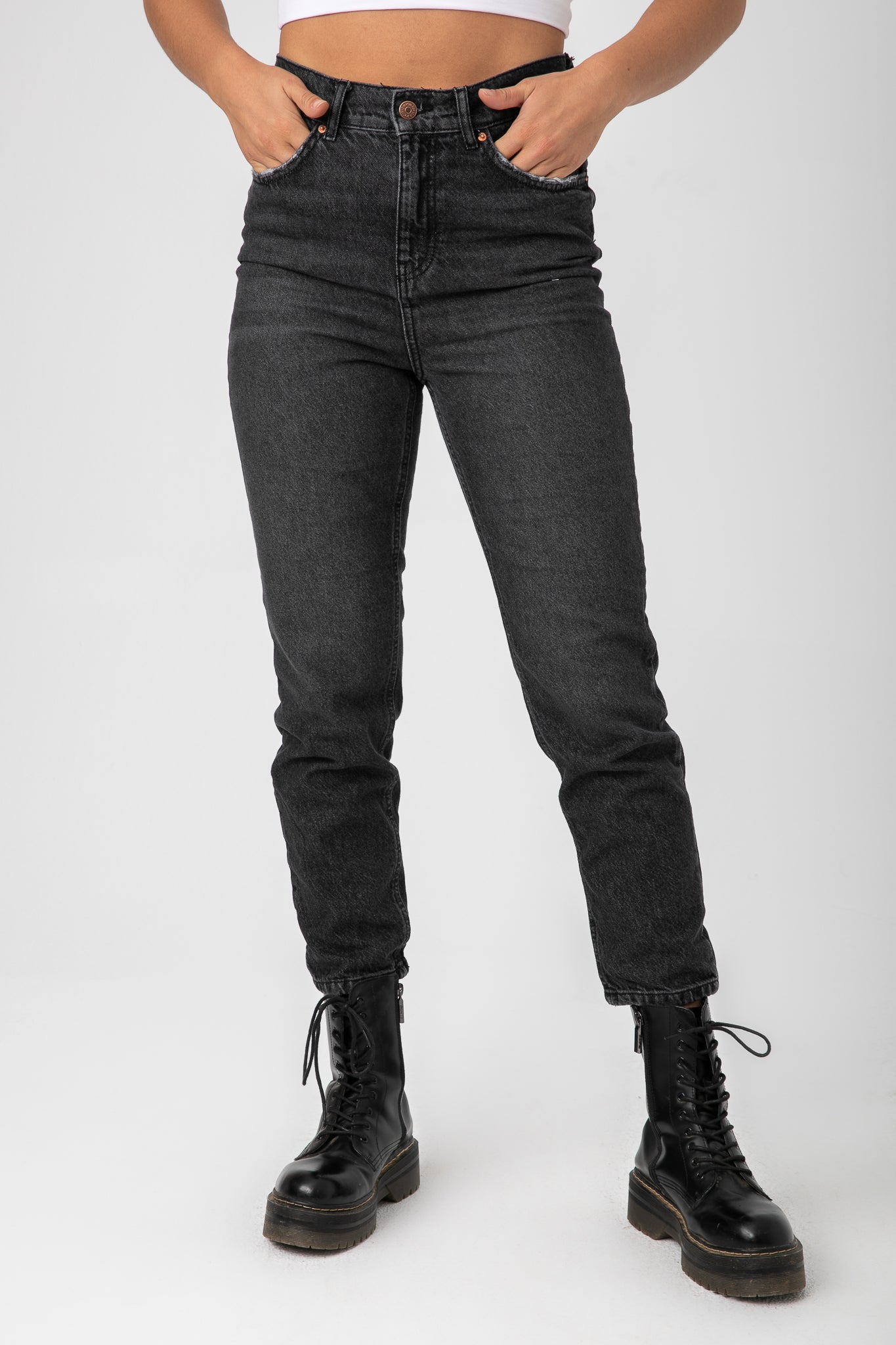 WOMEN JEANS MOM FIT