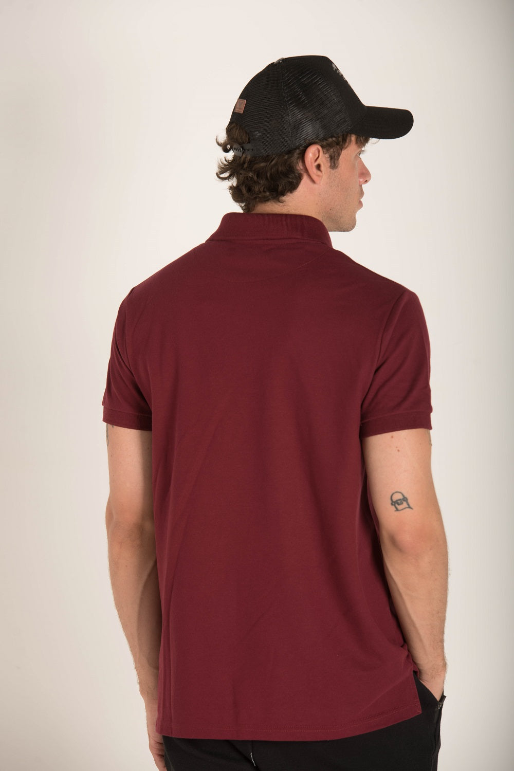 BASIC POLO WITH CONTRAST LOGO S23M162