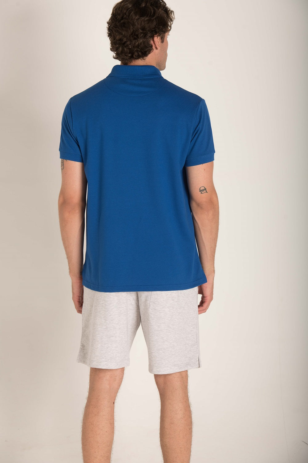 BASIC POLO WITH CONTRAST LOGO S23M162