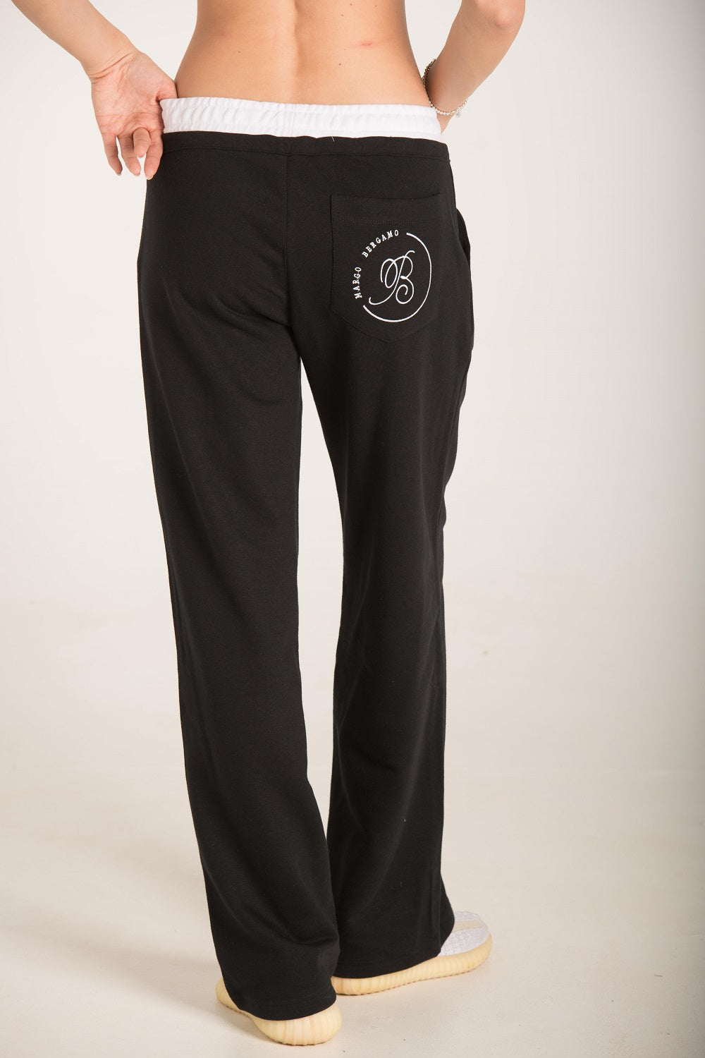 Embroiderd Pocket Contrast Waist Pants S24WSP377