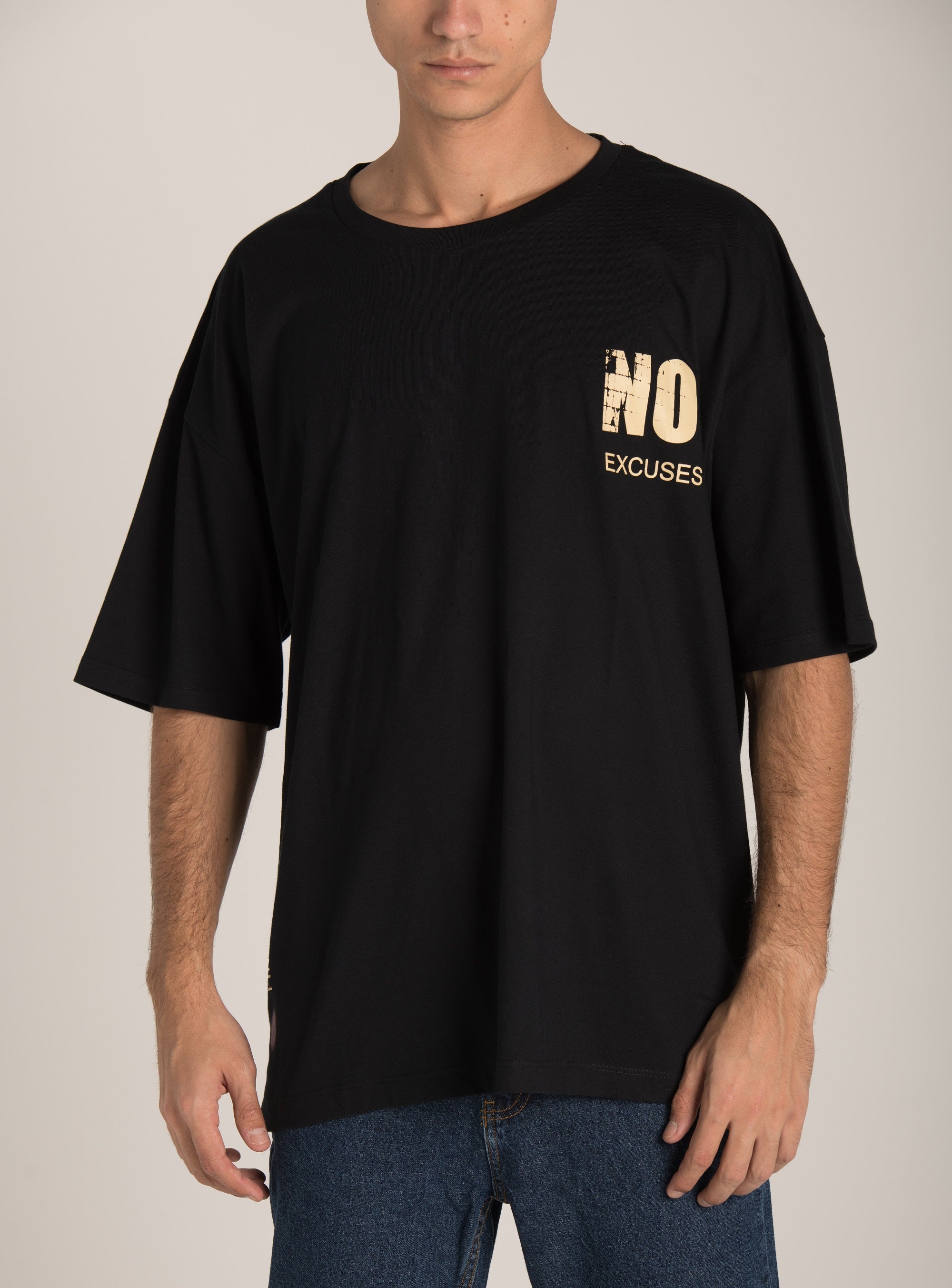 BLACK 'NO EXCUSES' T-SHIRT S24M509