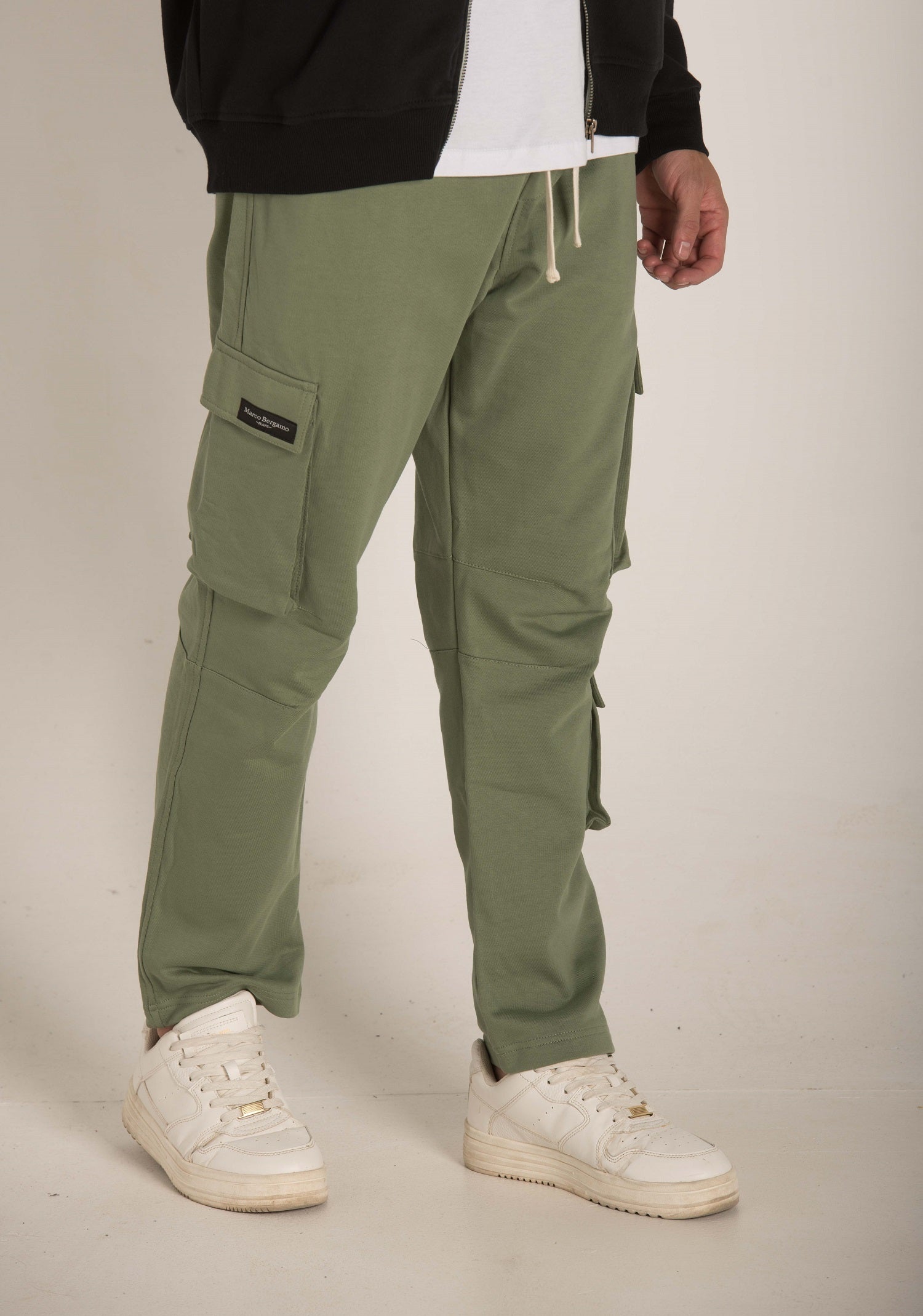 Cargo Patched Pockets Pants W23MSP273